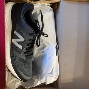Never worn- New balance sneakers